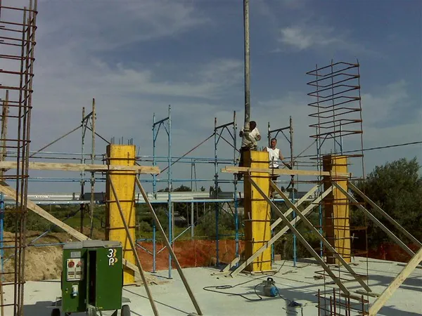 Perforazione terreno in corso