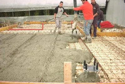 Perforazione terreno in corso
