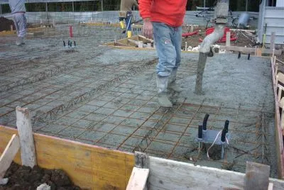 Perforazione terreno in corso