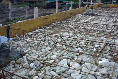 Perforazione terreno in corso
